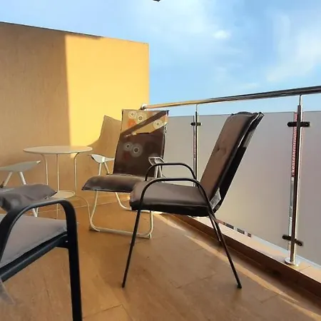 Апартаменти Casa Del Mar *