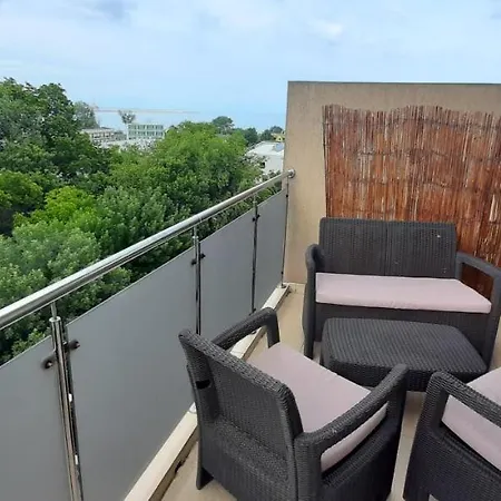 Апартаменти Casa Del Mar Ефоріє-Норд